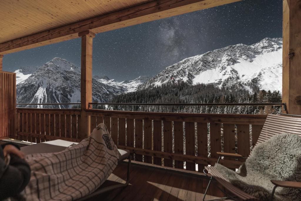 Junior Suite with Balcony and Panorama View room - Image 1