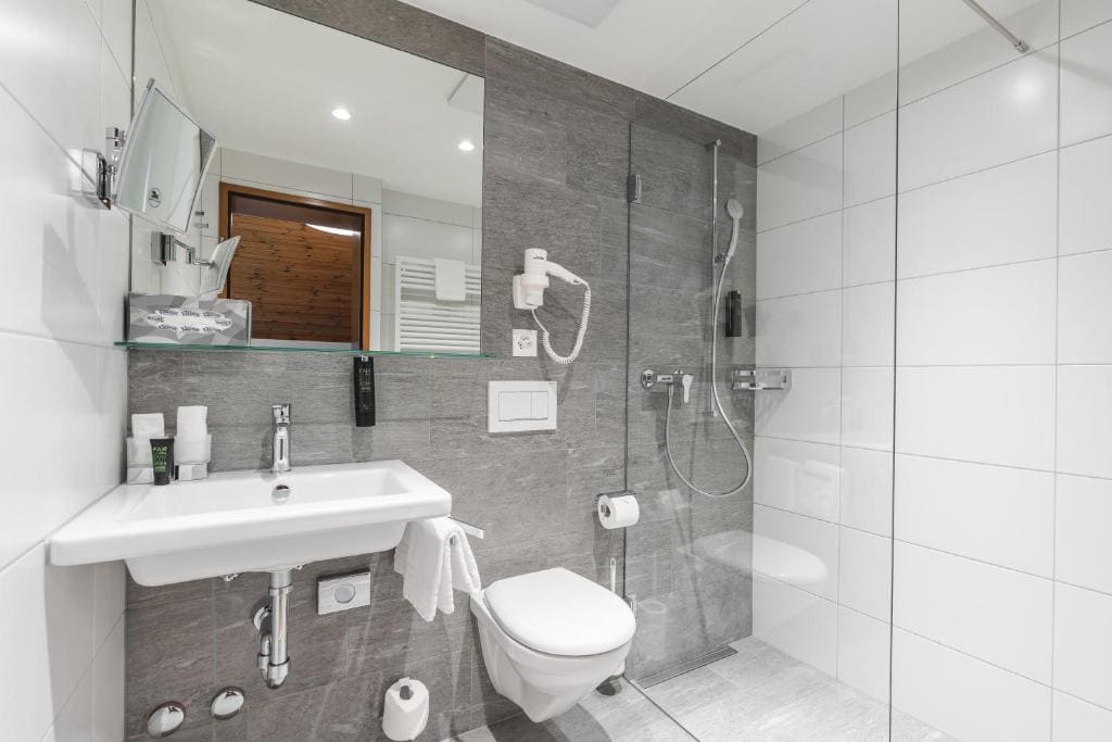 Standard Double Room room - Image 3