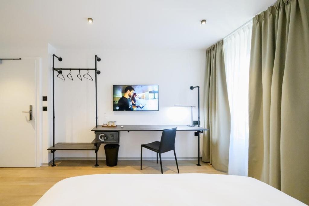 Superior Double Room room - Image 2
