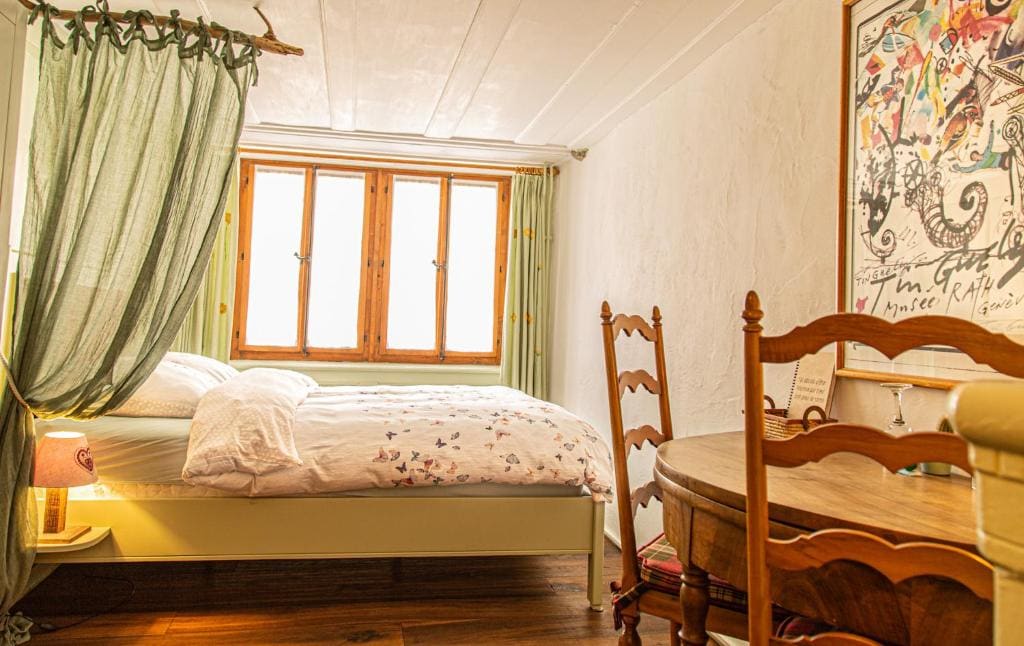 Double Room with Private Bathroom room - Image 1