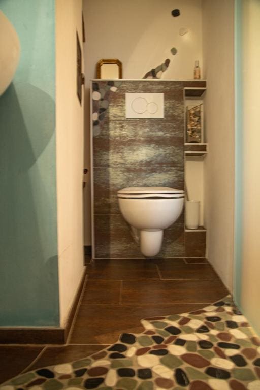 One-Bedroom Apartment with Terrace room - Image 3