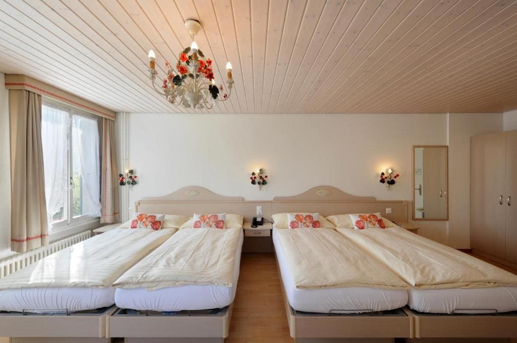 Quadruple Room room - Image 1