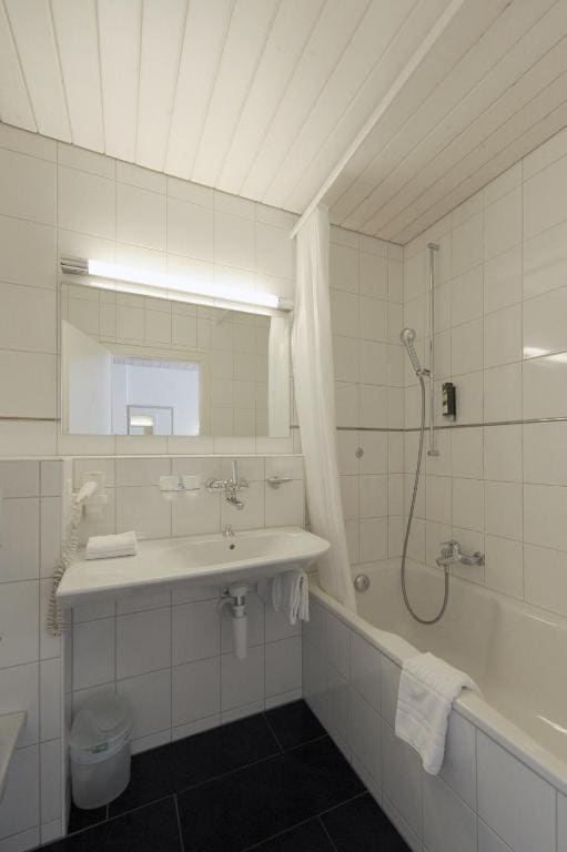 Quadruple Room room - Image 2