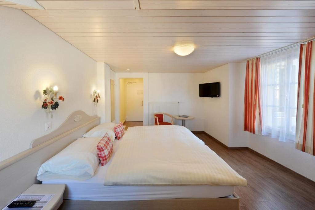 Standard Double Room room - Image 3