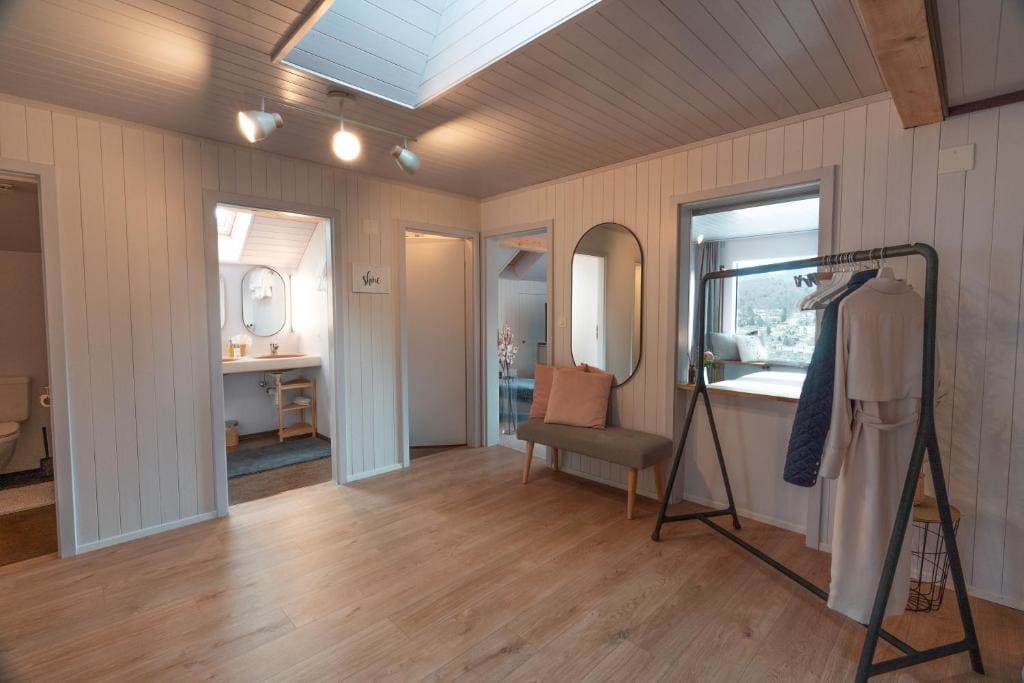 Apartment with Sea View room - Image 3