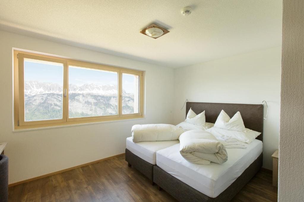 Double Room with Private Bathroom room - Image 3