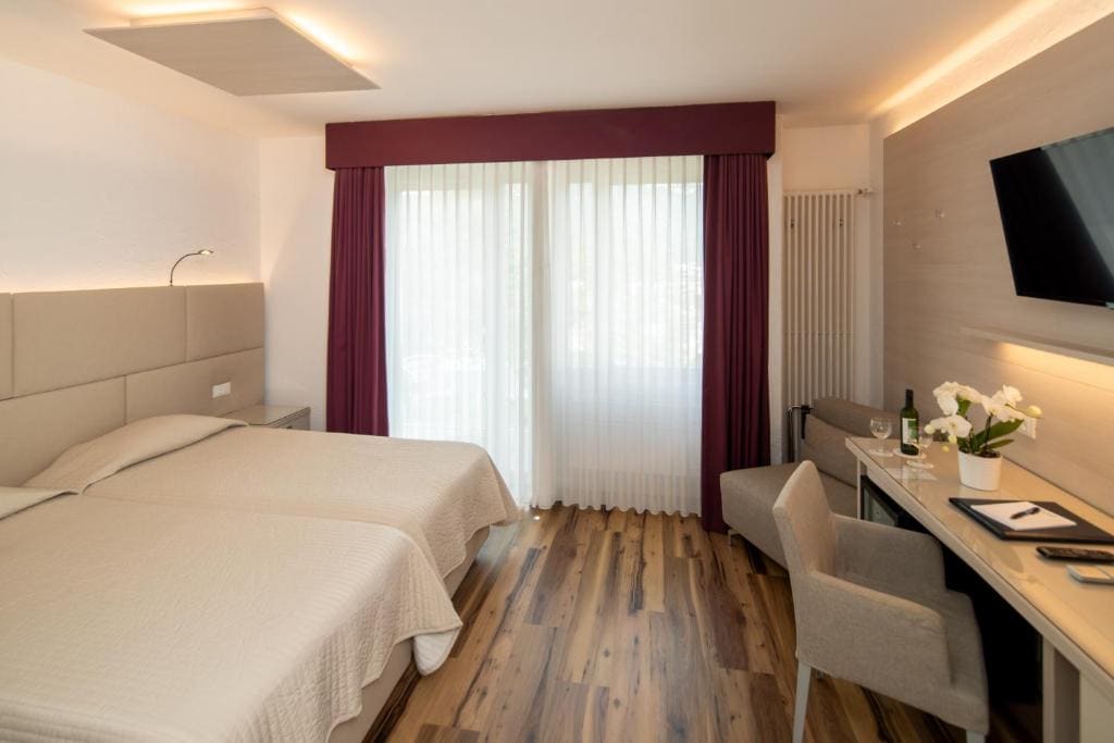 Superior King or Twin Room room - Image 2