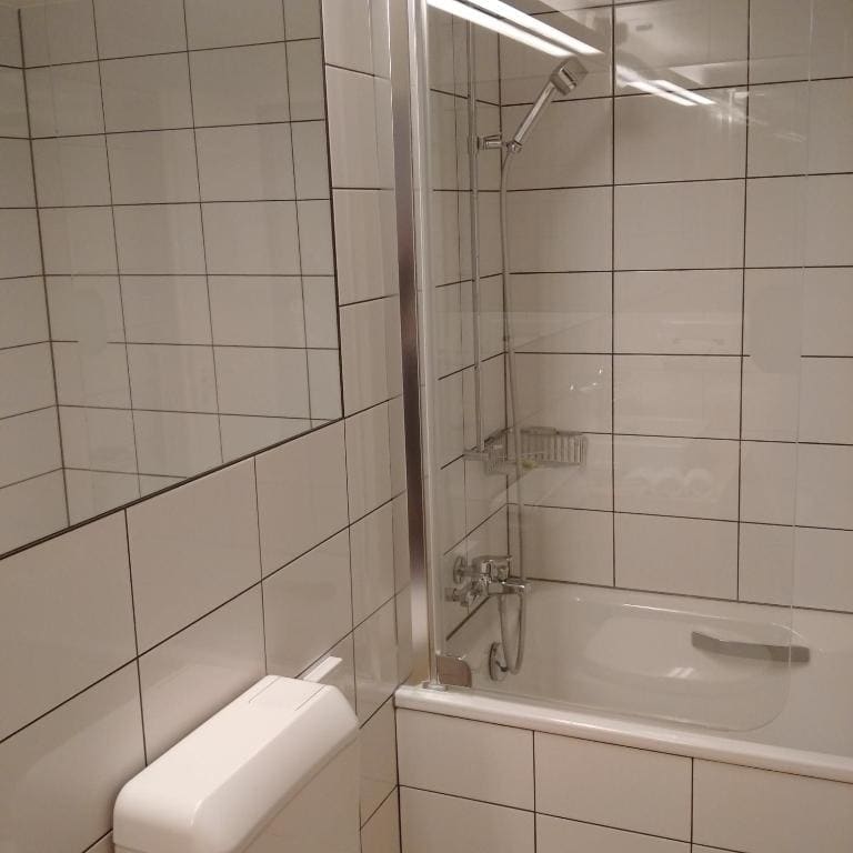 Superior Triple Room room - Image 1