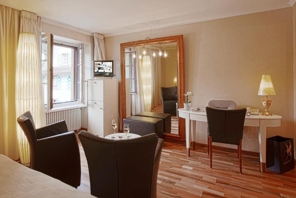 Triple Room with City View room - Image 3