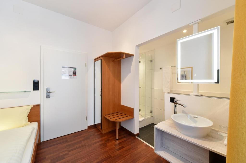 Economy Single Room room - Image 1