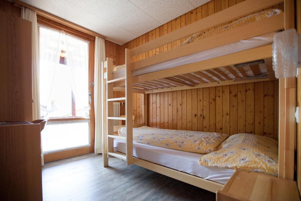 Budget Room with Bunk Bed room - Image 3