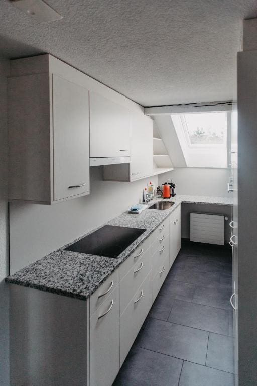 Three-Bedroom Apartment room - Image 1