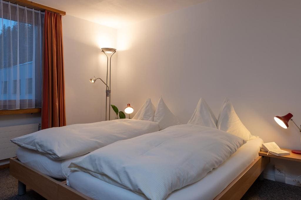 Standard Double Room with Shared Bathroom room - Image 1