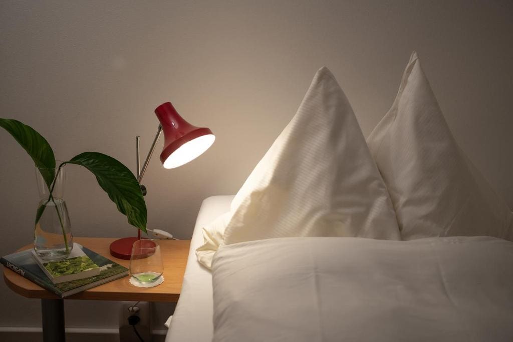 Small Double Room room - Image 3