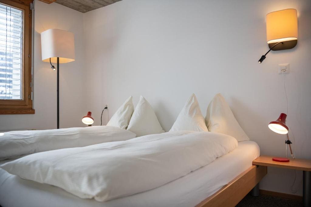Quadruple Room with Shower room - Image 3