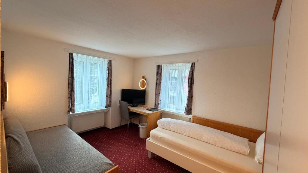 Superior Single Room room - Image 2