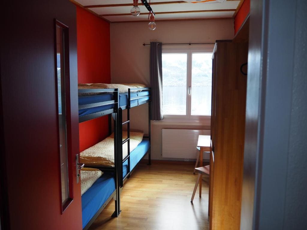 Quadruple Room with Shared Bathroom room - Image 1