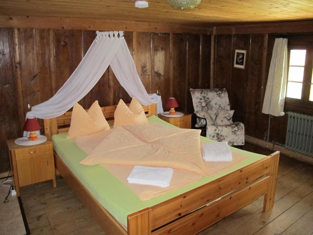 Superior Double Room with Shared Bathroom room - Image 1