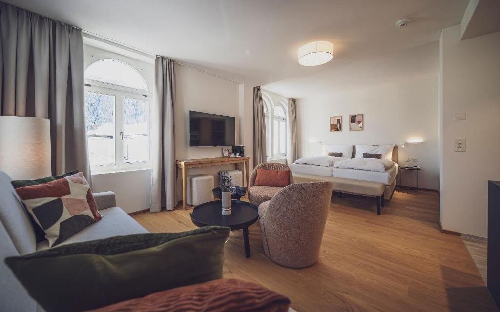 Suite room - Image 1