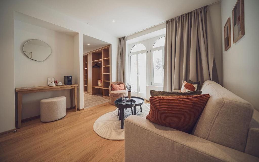 Suite room - Image 2
