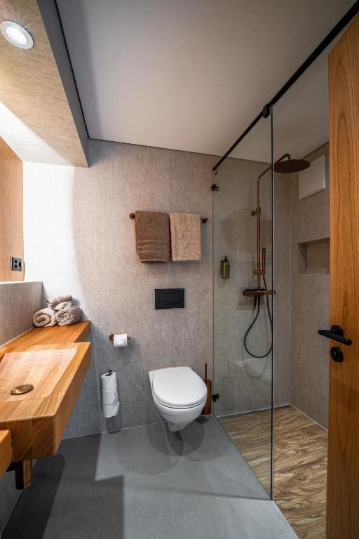 Junior Suite with Balcony room - Image 3