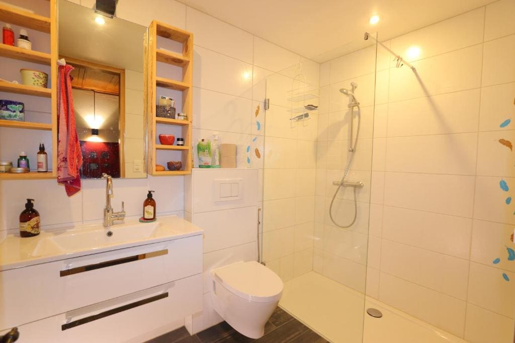 Double Room with Mountain View room - Image 3