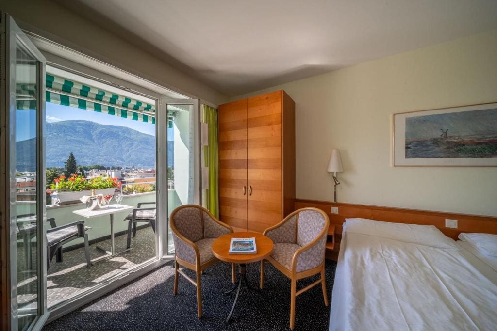 Panorama Double Room with Balcony Lake side room - Image 2