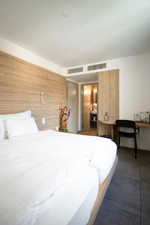 Double or Twin Room with Shower room - Image 1