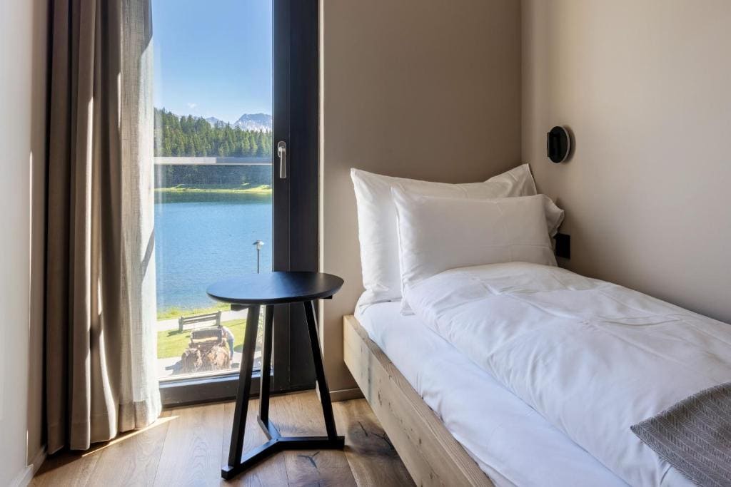 Lake View 2-Bedroom Suite room - Image 1