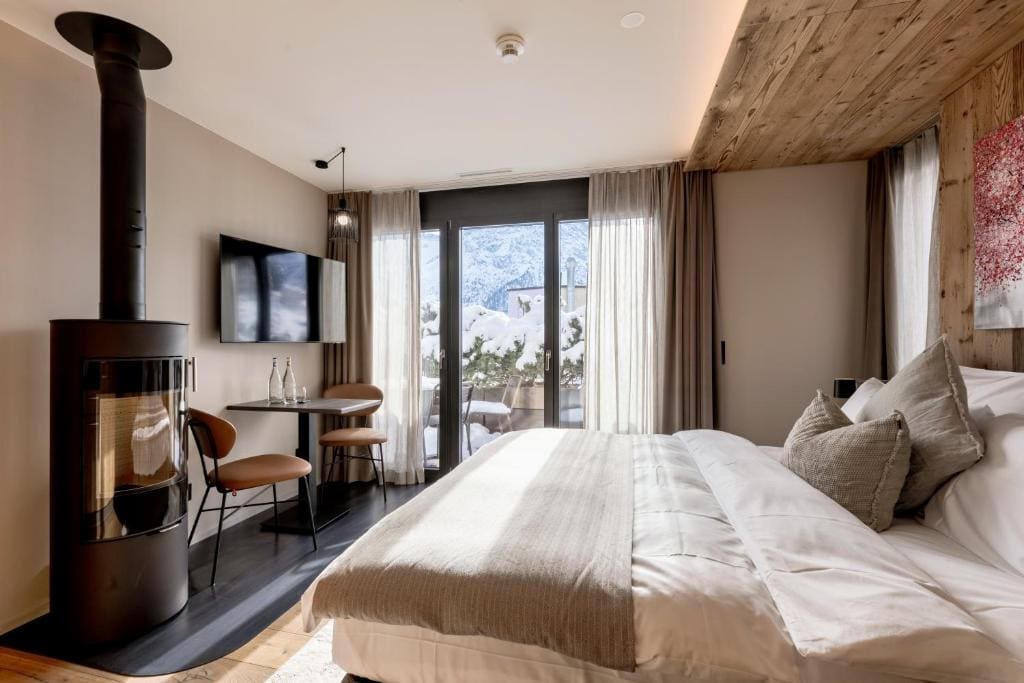 Penthouse Deluxe Room room - Image 1