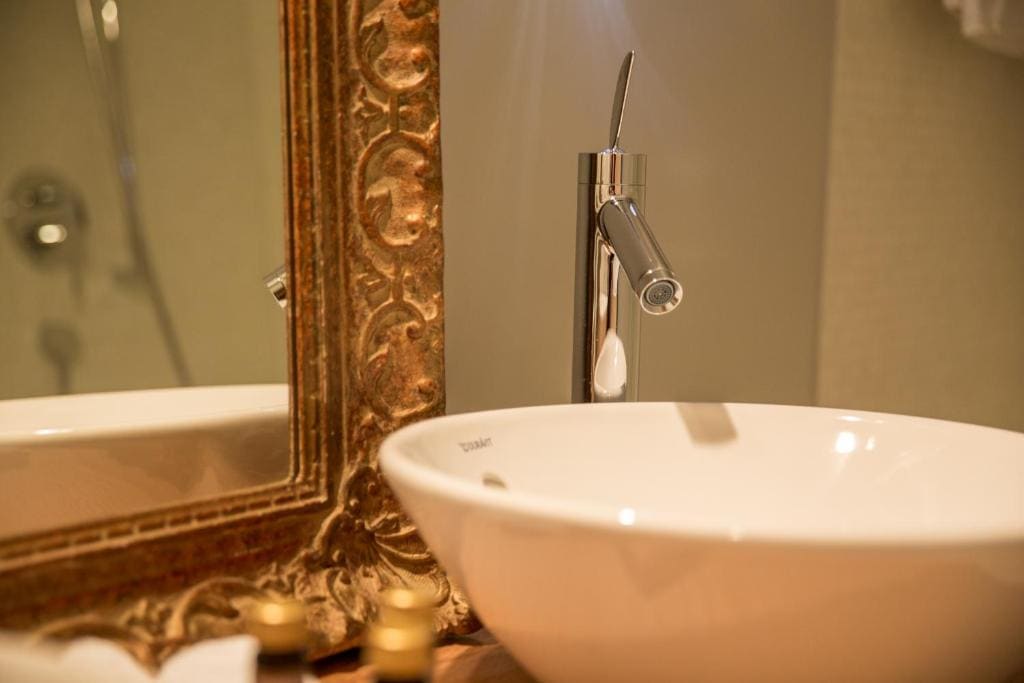 Suite room - Image 2