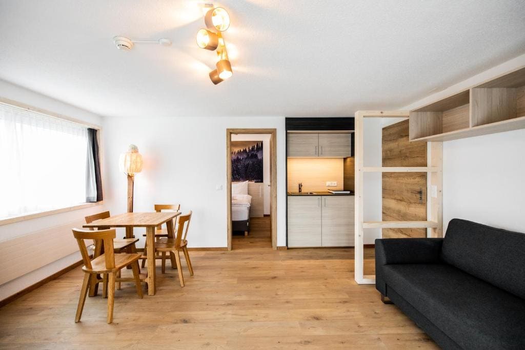 Suite with Mountain View room - Image 2