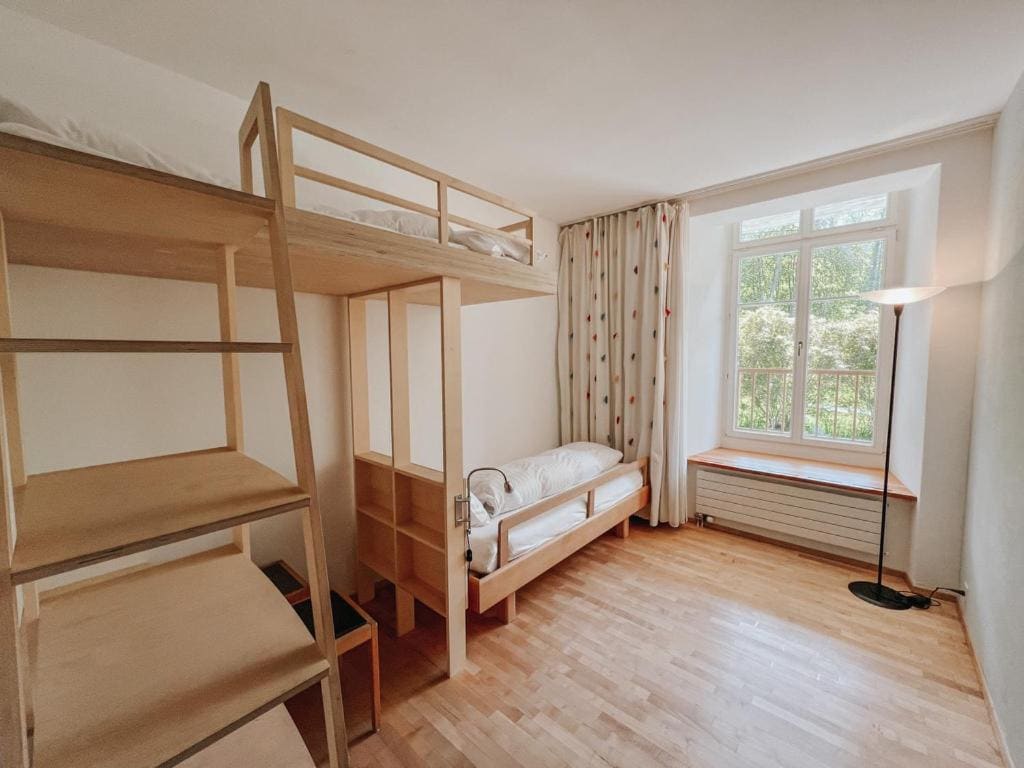 Family Room room - Image 1