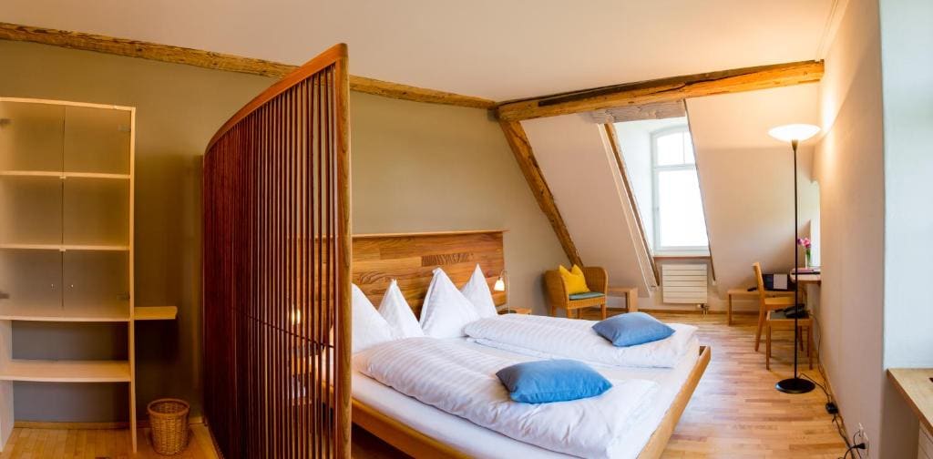 Double Room with Private External Bathroom room - Image 1