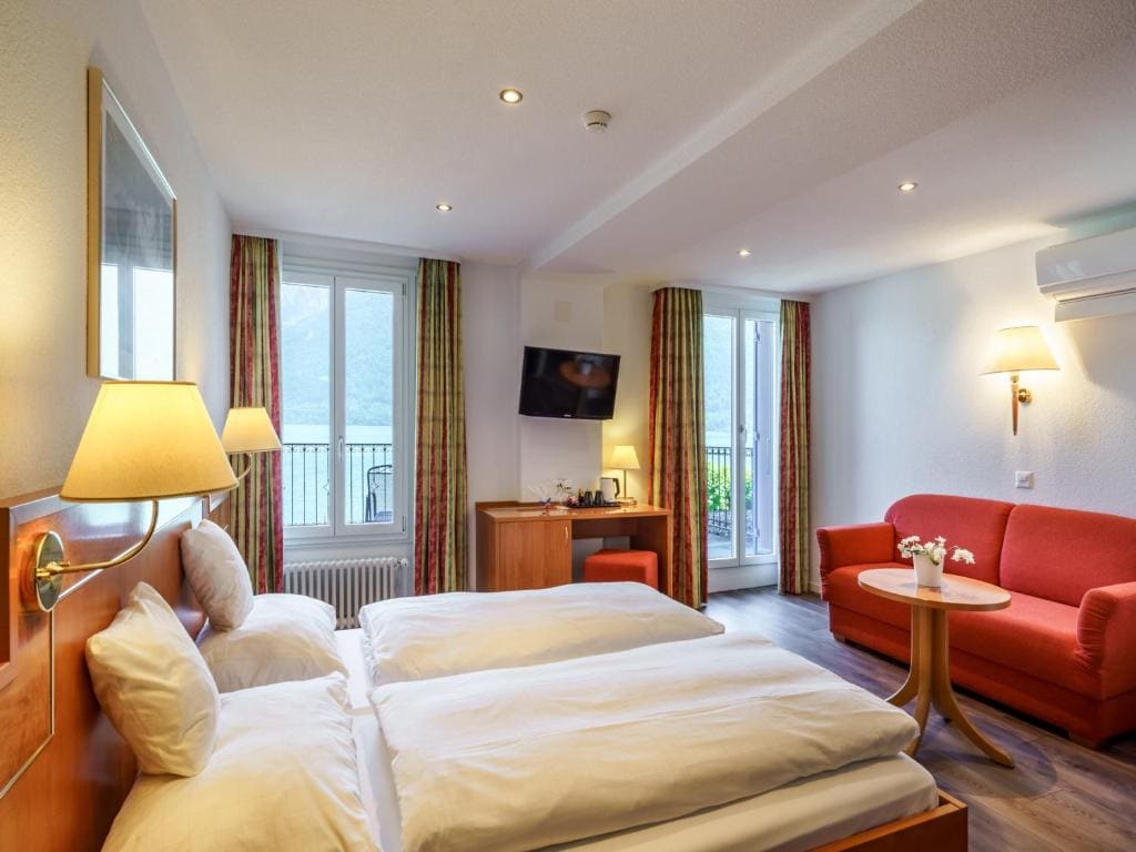 Comfort Double Room with Balcony & Lake View room - Image 2