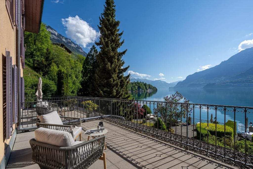 Comfort Double Room with Balcony & Lake View room - Image 3