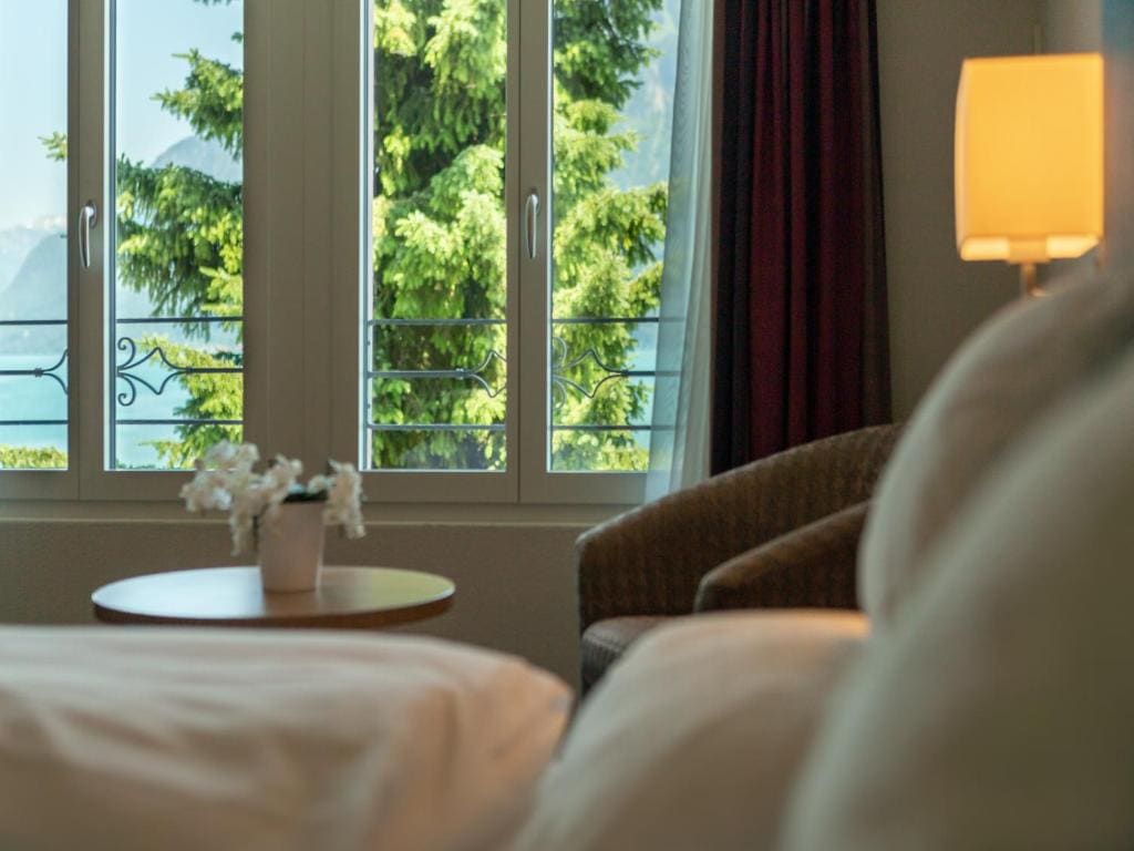 Superior Double Room Plus with Balcony and Lake View room - Image 2