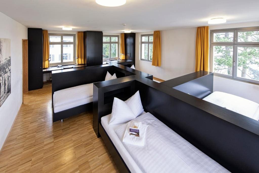 Quadruple Room with Shared Bathroom room - Image 1