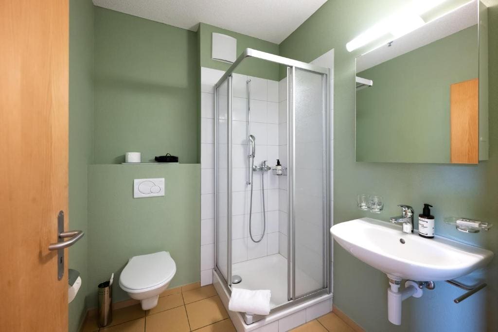 Triple Room with Bathroom room - Image 1