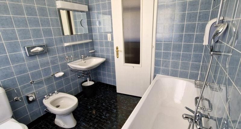 Quadruple Room room - Image 3
