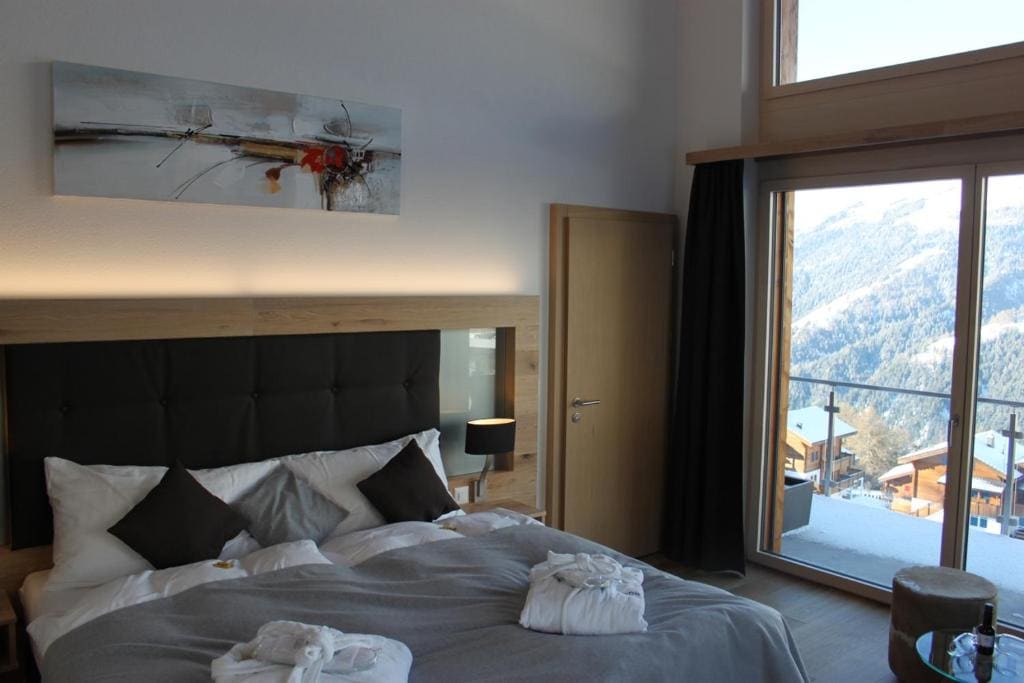 Superior Double Room room - Image 2