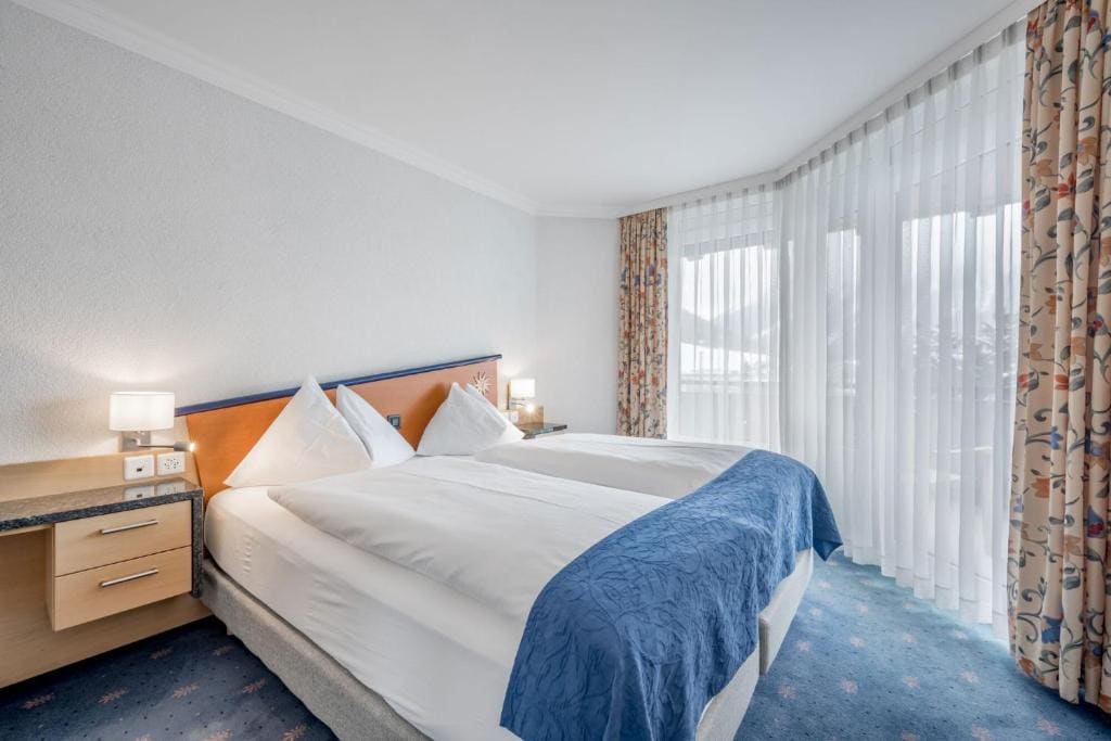 Superior Double Room - partially with balcony room - Image 2