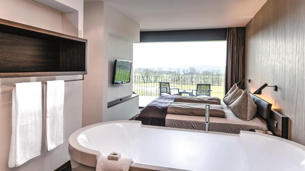 Panorama Junior Suite room - Image 3