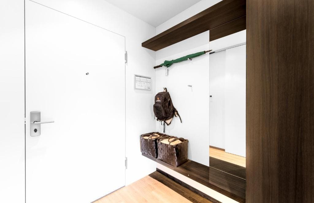 Double Room with Balcony room - Image 3