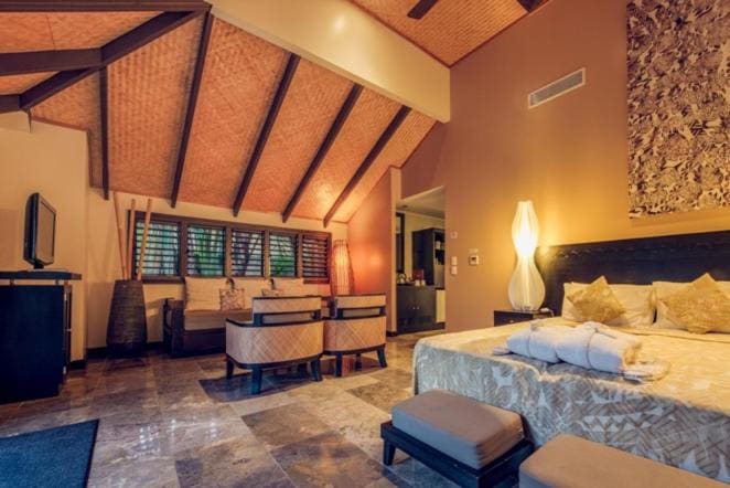 Suite with Pool View room - Image 1
