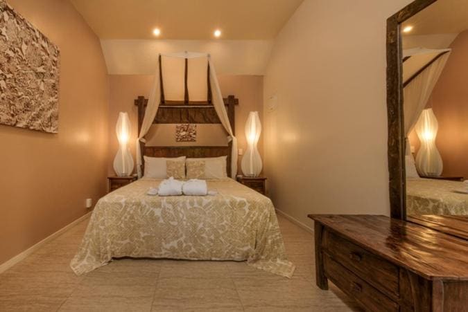 Two-Bedroom Beachfront Villa room - Image 1