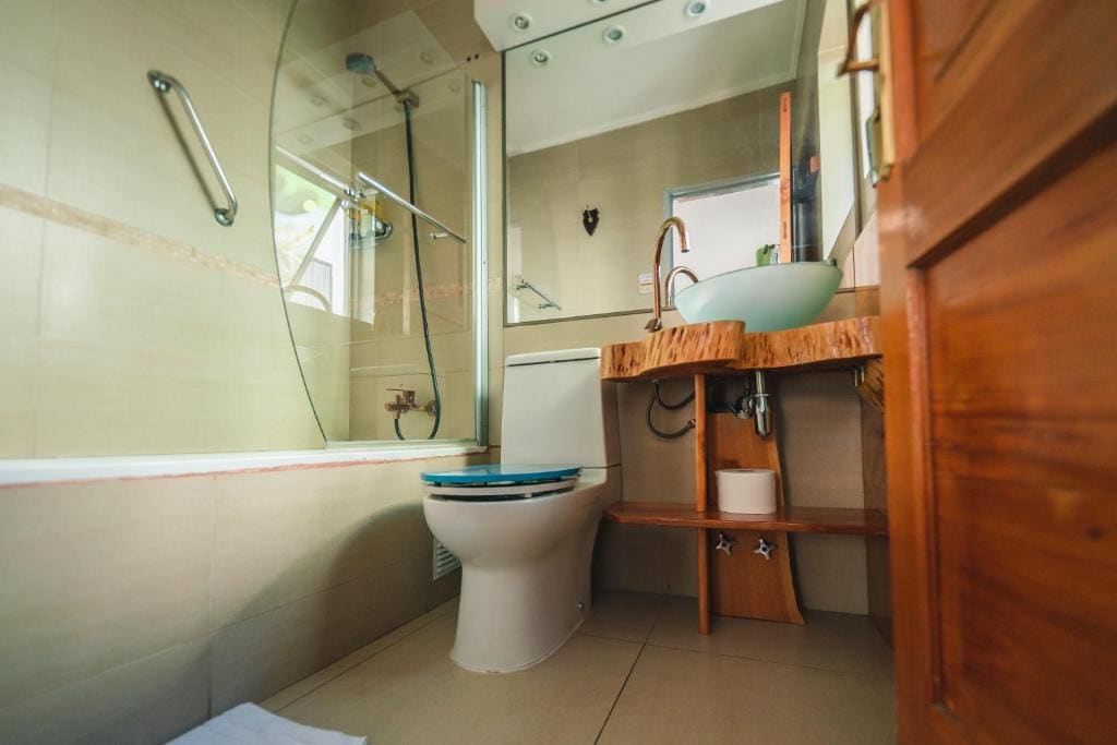 Superior Double or Twin Room with Garden View room - Image 3