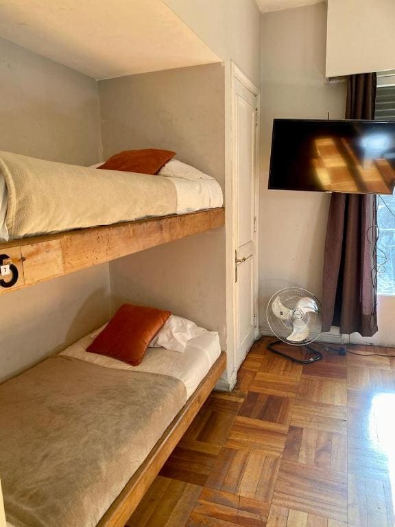 Family Room room - Image 2