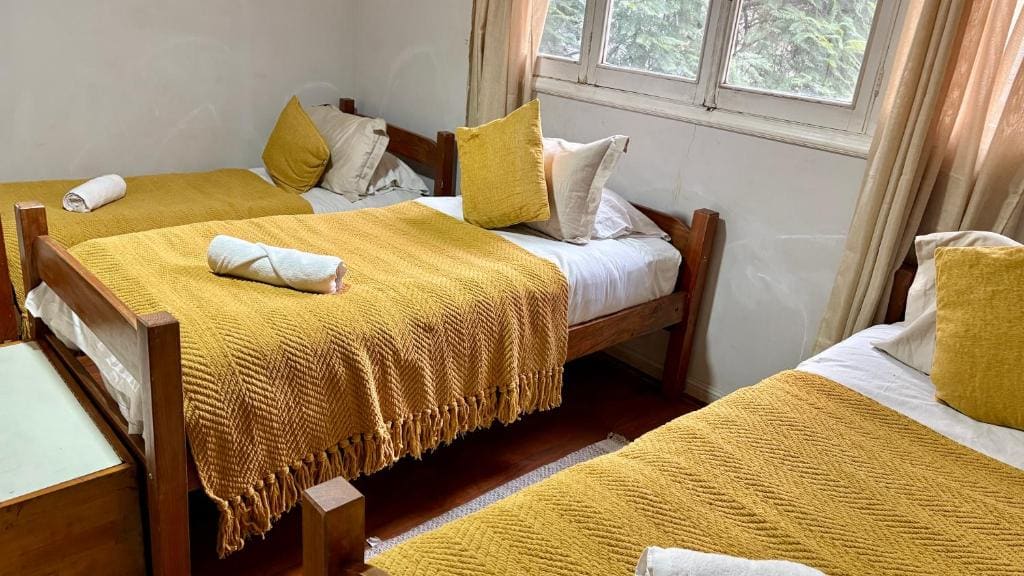 Triple Room with Private External Bathroom room - Image 3