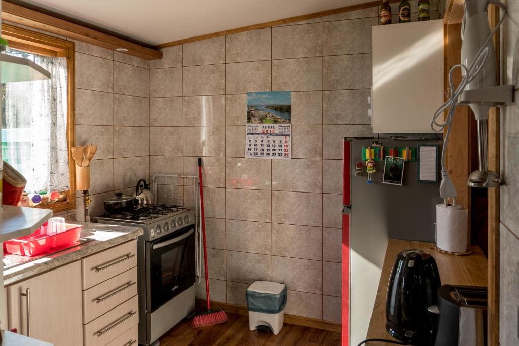 One-Bedroom Bungalow room - Image 2